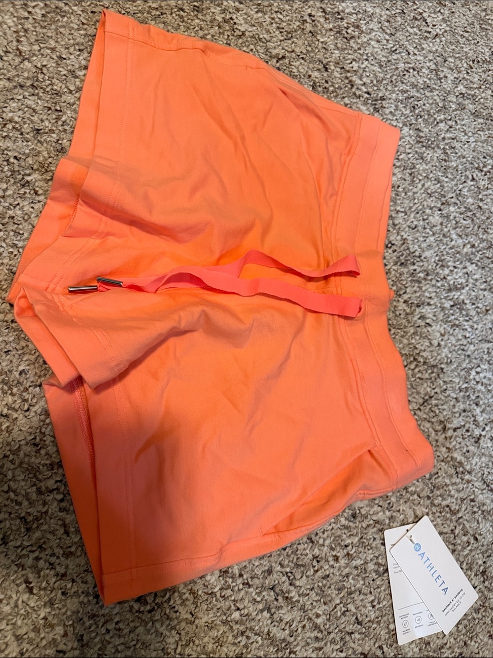 Athleta coral balance 4” shorts